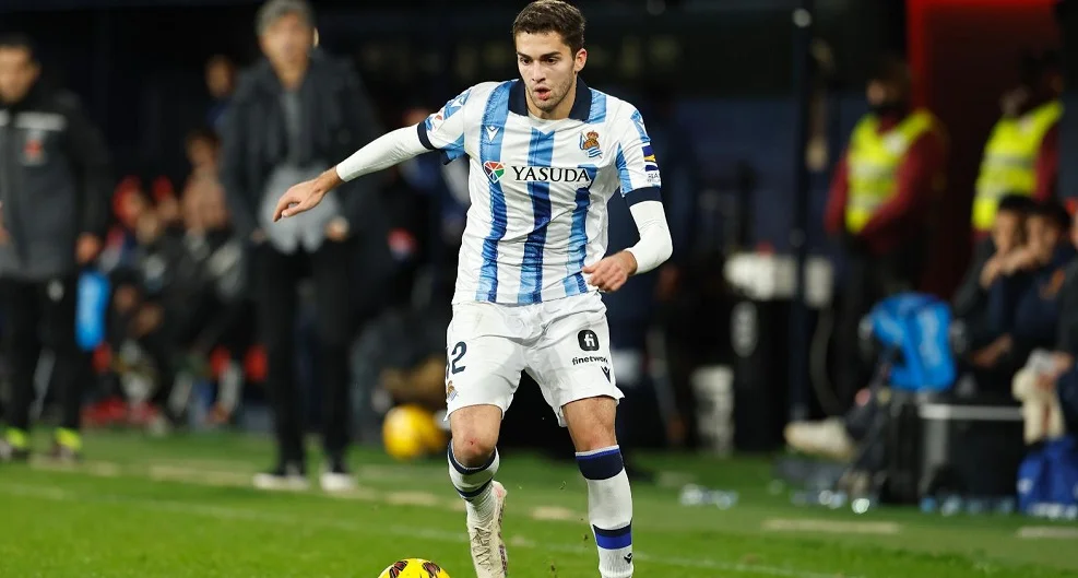 Захарян о заработке: «В Испании для комфортной жизни нужно меньше, чем в России» Захарян о заработке: «В Испании для комфортной жизни нужно меньше, чем в России»