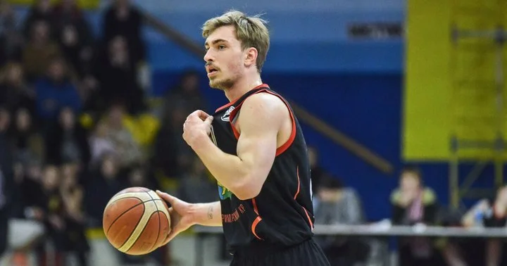 Александр Ганькевич продлил соглашение с «Нижним Новгородом» на два года