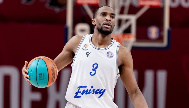 Защитник «Енисея» Джеремайя Мартин: «Мы выполнили задачу на первую часть сезона, сделали то, чего хотели добиться» Защитник «Енисея» Джеремайя Мартин: «Мы выполнили задачу на первую часть сезона, сделали то, чего хотели добиться»