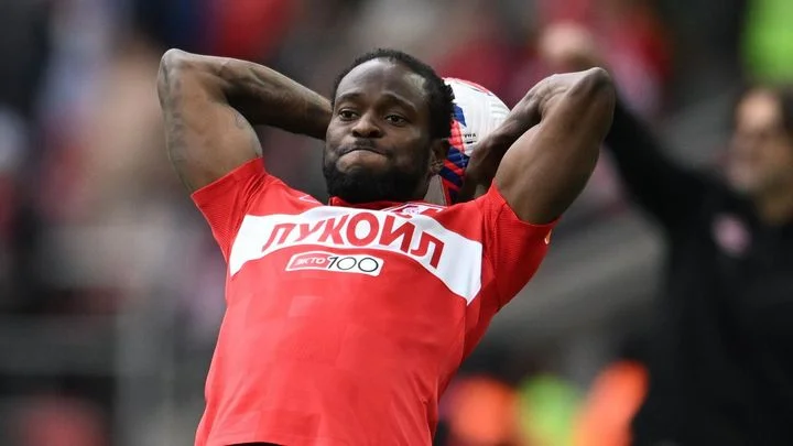 Василий Уткин: «Мозеса в «Спартаке» не будет. Абаскаль приезжает тренировать команду, принимает ее в одном виде, и вдруг она начинает из-под него расползаться» Василий Уткин: «Мозеса в «Спартаке» не будет. Абаскаль приезжает тренировать команду, принимает ее в одном виде, и вдруг она начинает из-под него расползаться»