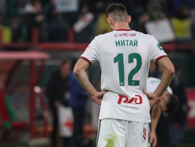 Отец Митая подтвердил переход игрока в «Аль-Иттихад» Отец Митая подтвердил переход игрока в «Аль-Иттихад»