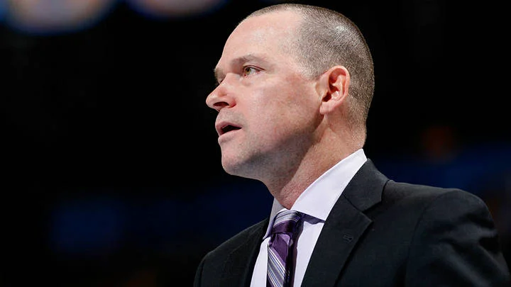 Тренер «Денвера» Майк Мэлоун: «Это финал НБА. Наша дисциплина должна быть выше всяких похвал» Тренер «Денвера» Майк Мэлоун: «Это финал НБА. Наша дисциплина должна быть выше всяких похвал»