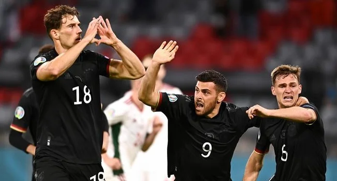 Рюдигер о проблемах ЧМ-2022 в Катаре: «Деньги и власть играют очень важную роль в мировом футболе» Рюдигер о проблемах ЧМ-2022 в Катаре: «Деньги и власть играют очень важную роль в мировом футболе»