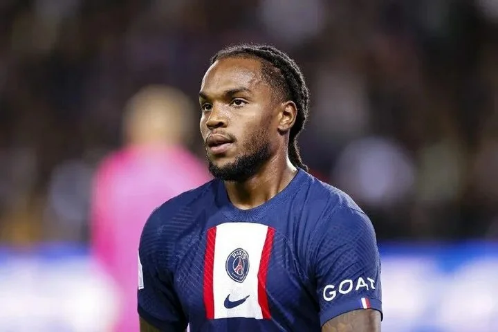 Ренату Саншеш подписал арендное соглашение с «Ромой» Ренату Саншеш подписал арендное соглашение с «Ромой»