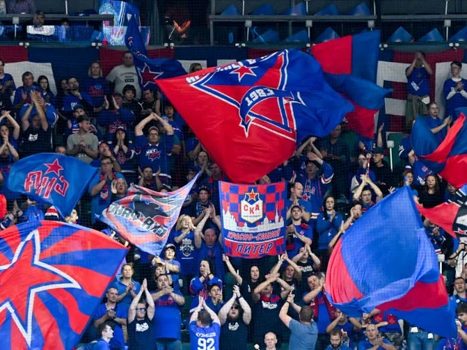 Нападающий СКА Григоренко: В Ледовом дворце сумасшедшая атмосфера. Надеюсь, она нам принесет результат Нападающий СКА Григоренко: В Ледовом дворце сумасшедшая атмосфера. Надеюсь, она нам принесет результат