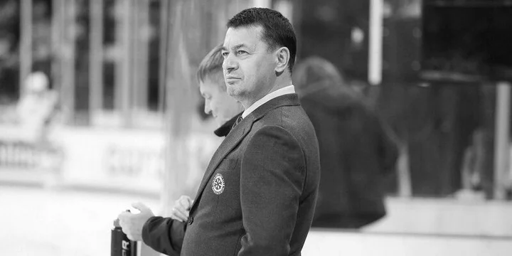 Умер тренер «Сибири» Андрей Тарасенко Умер тренер «Сибири» Андрей Тарасенко