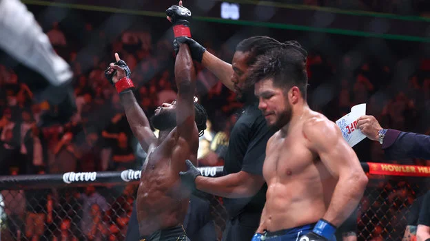 Гаджиев о бое Стерлинга и Сехудо: «Алджамейн выиграл по делу»