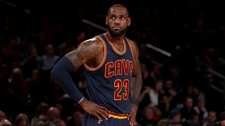 Леброн Джеймс: «Я люблю силовую игру, но хотелось бы, чтобы судьи свистели, когда меня бьют. Мне нужно научиться симулировать»