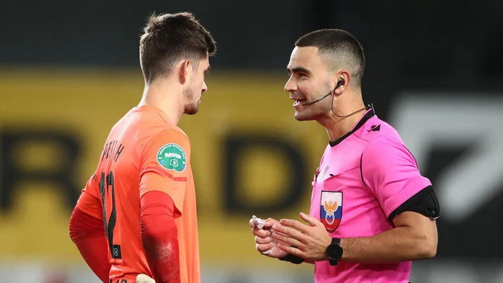 Президент «Торпедо» Илья Геркус: «Думаю, мы поставили рекорд, и вы еще долго не увидите, чтобы два раза перебивали пенальти» Президент «Торпедо» Илья Геркус: «Думаю, мы поставили рекорд, и вы еще долго не увидите, чтобы два раза перебивали пенальти»