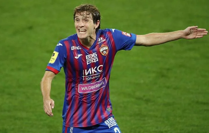 Дмитрий Кузнецов: «Если Фернандес решит возобновить карьеру, молодец. Но, с другой стороны, нужен ли он будет ЦСКА потом?» Дмитрий Кузнецов: «Если Фернандес решит возобновить карьеру, молодец. Но, с другой стороны, нужен ли он будет ЦСКА потом?»