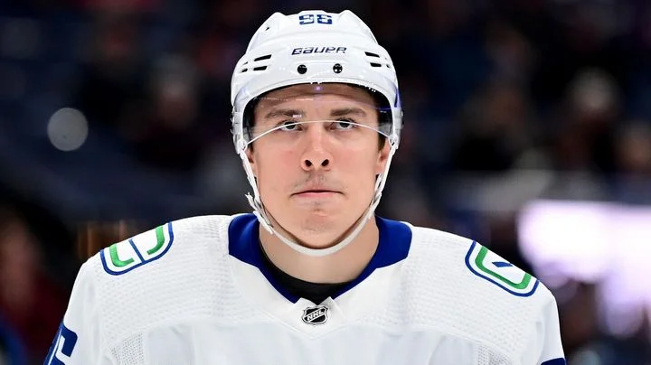 Андрей Кузьменко установил рекорд «Ванкувера» Андрей Кузьменко установил рекорд «Ванкувера»