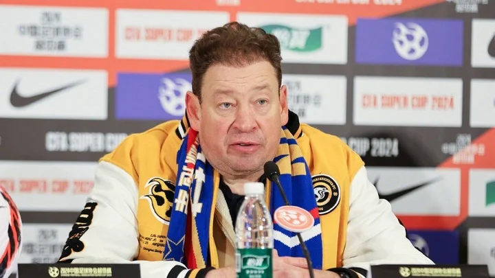 «Шанхай Шэньхуа» Леонида Слуцкого одержал волевую победу, уступая 0:1 к 89 минуте «Шанхай Шэньхуа» Леонида Слуцкого одержал волевую победу, уступая 0:1 к 89 минуте