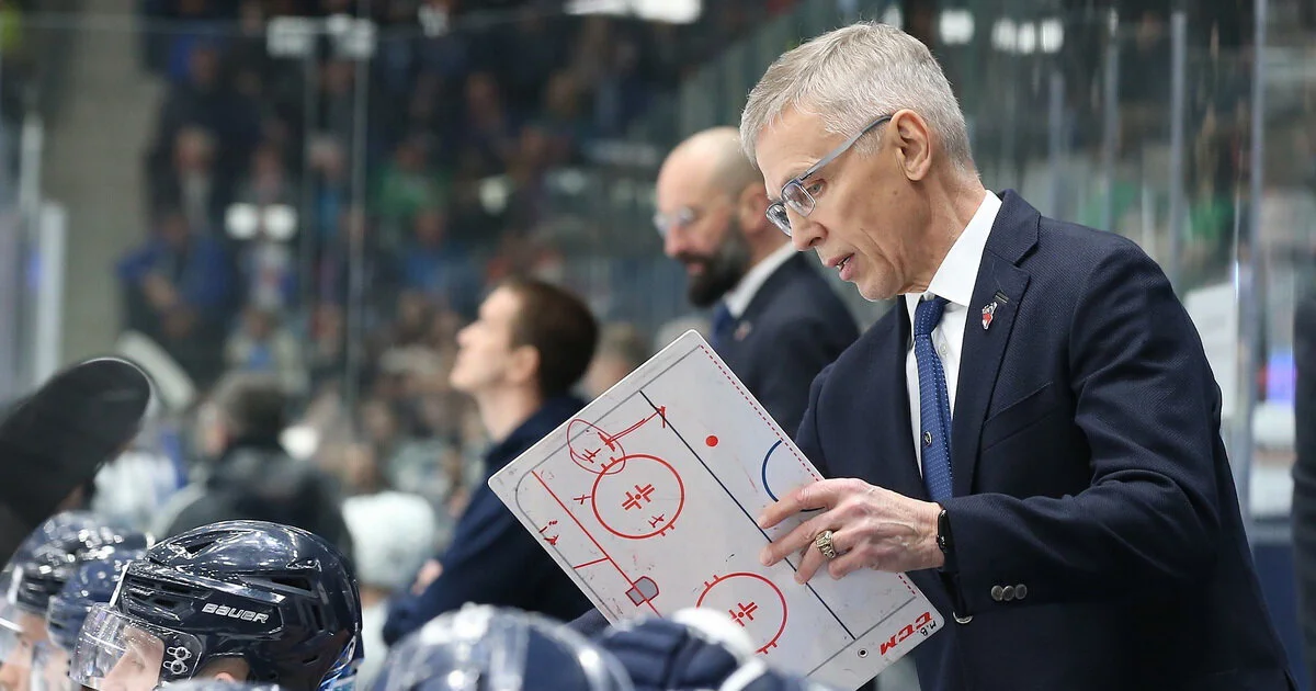 Тренер «Торпедо» Игорь Ларионов о 3:1 со «Спартаком»: «Спасибо сопернику за то, что доставили нам в конце массу неприятностей» Тренер «Торпедо» Игорь Ларионов о 3:1 со «Спартаком»: «Спасибо сопернику за то, что доставили нам в конце массу неприятностей»