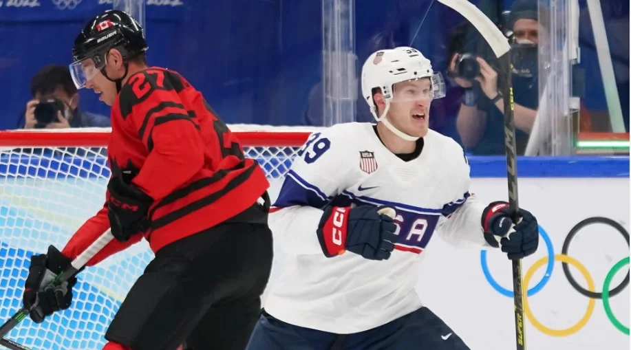 США обыграли Канаду в главном матче дня на хоккейном турнире США обыграли Канаду в главном матче дня на хоккейном турнире