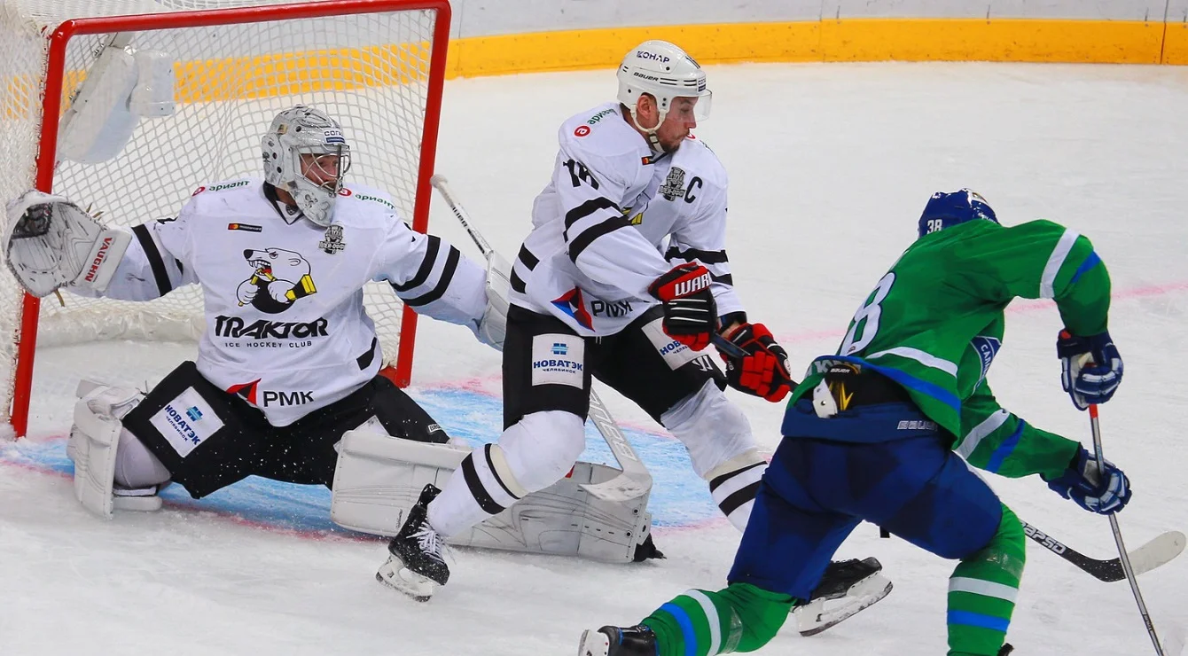 Букмекеры не видят фаворита в шестой игре между «Трактором» и «Салаватом»