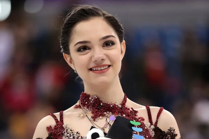 Евгения Медведева: «У «Динамо» очень молодая команда. Я думаю, что в ближайшие 5-10 лет это будет лидер российского футбола» Евгения Медведева: «У «Динамо» очень молодая команда. Я думаю, что в ближайшие 5-10 лет это будет лидер российского футбола»