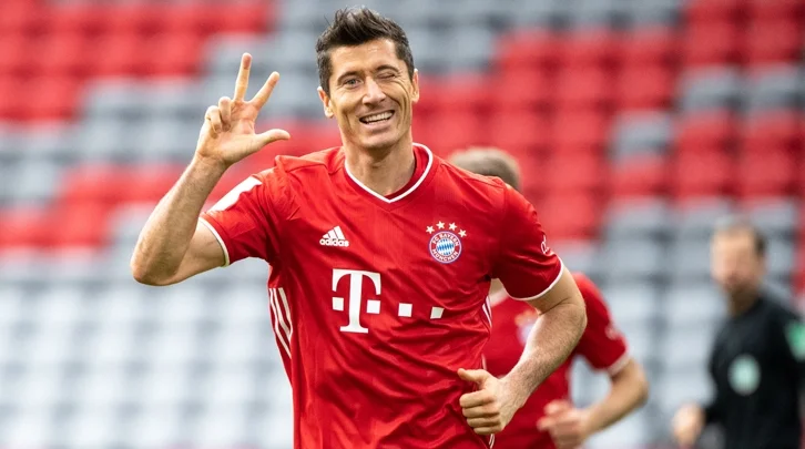Роберт Левандовски и «Бавария» до сих пор не начали обсуждать продление контракта Роберт Левандовски и «Бавария» до сих пор не начали обсуждать продление контракта