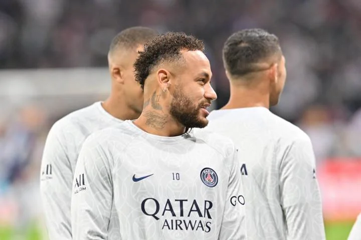 Неймар: «Сейчас я чувствую себя более полноценным игроком. Знаю, что я не самый лучший защитник. Но стараюсь помогать одноклубникам» Неймар: «Сейчас я чувствую себя более полноценным игроком. Знаю, что я не самый лучший защитник. Но стараюсь помогать одноклубникам»