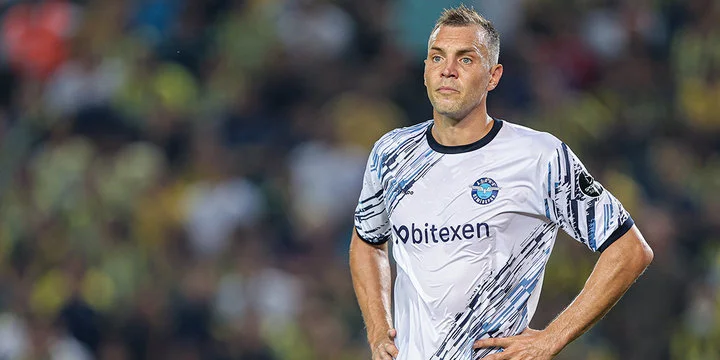 Тренер «Адана Демирспор» Винченцо Монтелла: «Дзюба не чувствовал, что сможет найти себе здесь место» Тренер «Адана Демирспор» Винченцо Монтелла: «Дзюба не чувствовал, что сможет найти себе здесь место»