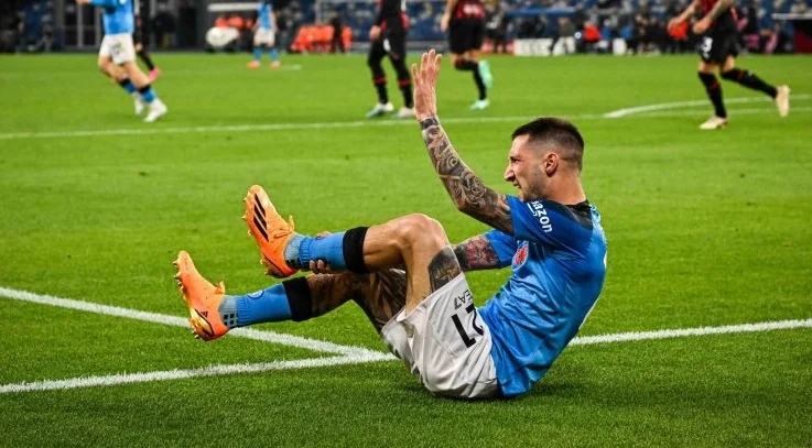 «Наполи» — в финале ЛЧ, «Арсенал» — ЛЕ. Рассказываем о наиболее обидных вылетах из еврокубков-22/23 «Наполи» — в финале ЛЧ, «Арсенал» — ЛЕ. Рассказываем о наиболее обидных вылетах из еврокубков-22/23