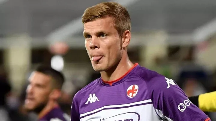 Кокорин не перейдет в «Арис»: «Клуб ждал Александра для обсуждения деталей, но в последний момент игрок изменил решение и не полетел на Кипр» Кокорин не перейдет в «Арис»: «Клуб ждал Александра для обсуждения деталей, но в последний момент игрок изменил решение и не полетел на Кипр»