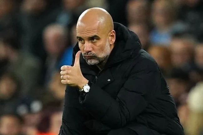 Историческое дерби Манчестера, середняк против «галактикос». Баталии в национальных Кубках Историческое дерби Манчестера, середняк против «галактикос». Баталии в национальных Кубках