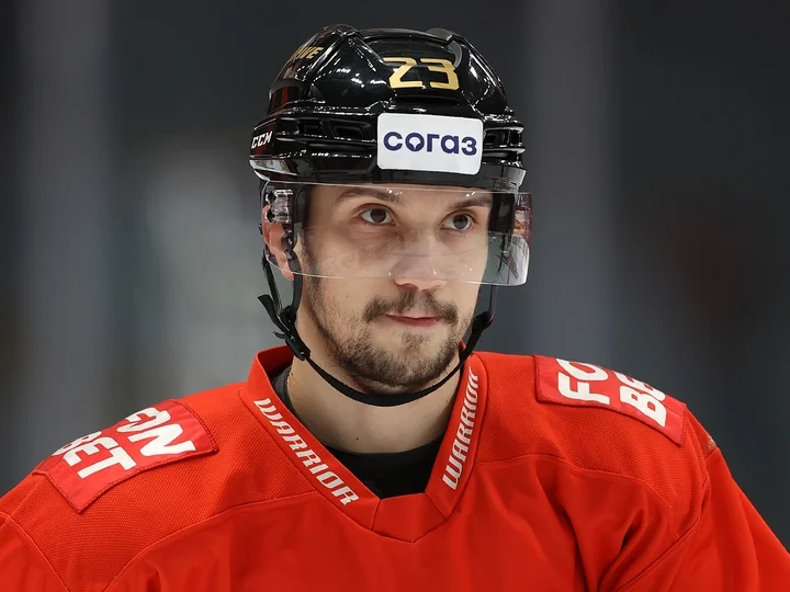 Форвард «Авангарда» Брюквин после 2:1 с «Сибирью»: «Была очень непростая игра, понимали, что надо порадовать болельщиков и победить на новой арене» Форвард «Авангарда» Брюквин после 2:1 с «Сибирью»: «Была очень непростая игра, понимали, что надо порадовать болельщиков и победить на новой арене»