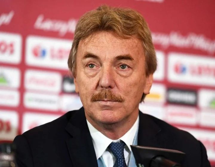 Вице-президент УЕФА Збигнев Бонек: «Почему бы «Наполи» не замахнуться на победу в Лиге чемпионов?» Вице-президент УЕФА Збигнев Бонек: «Почему бы «Наполи» не замахнуться на победу в Лиге чемпионов?»