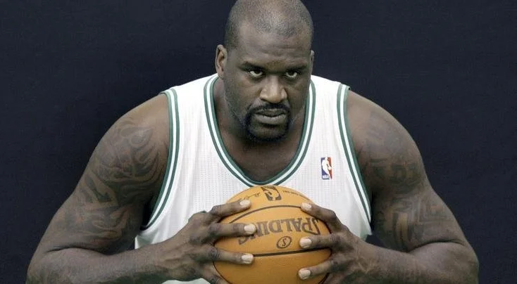 Шакил О’Нил о своем переходе в «Бостон»: «Подписал контракт, чтобы догнать Коби по чемпионским титулам и обойти Чемберлена по очкам»