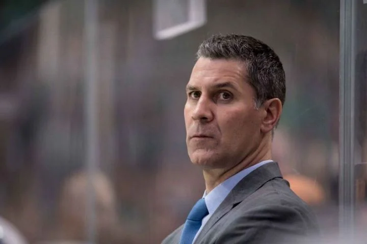 Тренер «Колорадо» Джаред Беднар – первый в истории обладатель титулов НХЛ, АХЛ и ECHL Тренер «Колорадо» Джаред Беднар – первый в истории обладатель титулов НХЛ, АХЛ и ECHL