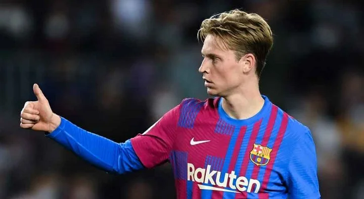 Де Йонг согласился перейти в МЮ