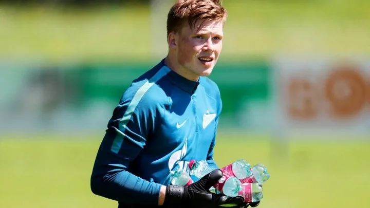 Вратарь «Зенита» Никита Гойло про возможный уход: «Такой вид спорта у нас, что ни в чем нельзя быть уверенным» Вратарь «Зенита» Никита Гойло про возможный уход: «Такой вид спорта у нас, что ни в чем нельзя быть уверенным»