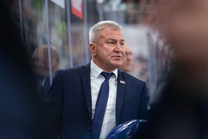 Олег Браташ о 2:4 с «Нефтехимиком»: «Первую половину игры мы безнадёжно проиграли, а вторую – оптимистично выиграли» Олег Браташ о 2:4 с «Нефтехимиком»: «Первую половину игры мы безнадёжно проиграли, а вторую – оптимистично выиграли»