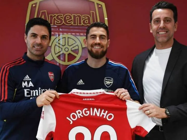 Тиаго Силва: «Жоржиньо перешел к прямым конкурентам. Но это футбол, такое бывает» Тиаго Силва: «Жоржиньо перешел к прямым конкурентам. Но это футбол, такое бывает»