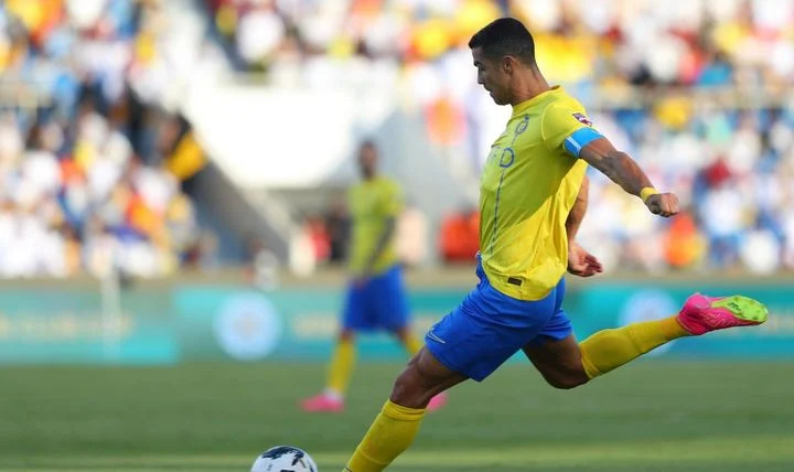 Криштиану Роналду о выходе в полуфинал Кубка арабских чемпионов: «Очень рад, что продолжаю помогать команде идти дальше в турнире» Криштиану Роналду о выходе в полуфинал Кубка арабских чемпионов: «Очень рад, что продолжаю помогать команде идти дальше в турнире»