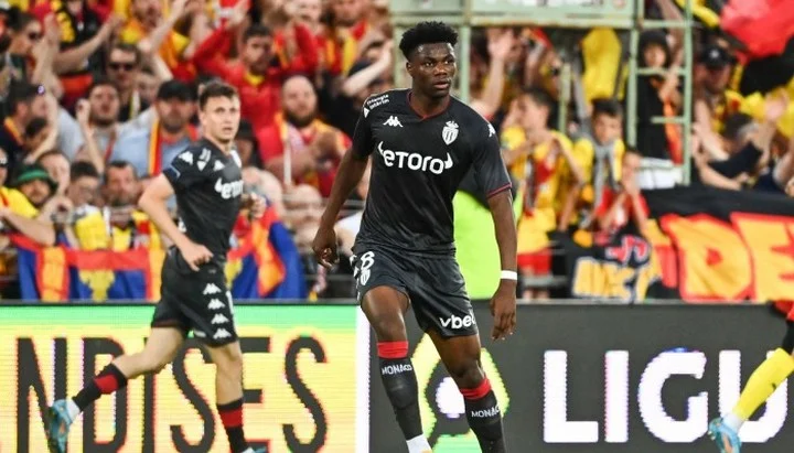 Орельен Тчуамени взял в «Реале» 18 номер Гарета Бэйла Орельен Тчуамени взял в «Реале» 18 номер Гарета Бэйла