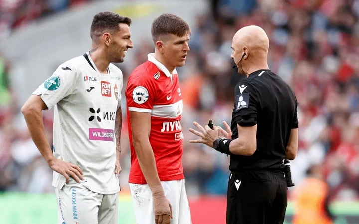 Виллиан Роша: «Жест, который показал Соболев, не красит человека, такого вообще не должно быть в футболе» Виллиан Роша: «Жест, который показал Соболев, не красит человека, такого вообще не должно быть в футболе»