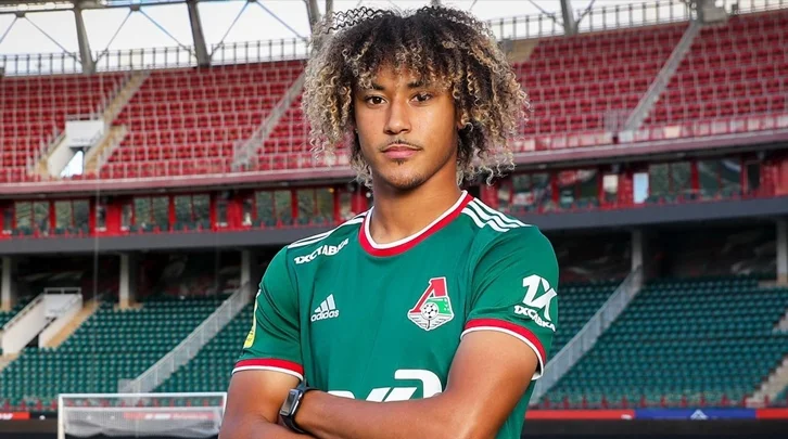 Переход Алексиса Бека-Бека из «Локомотива» в «Башакшехир» - выдумка Переход Алексиса Бека-Бека из «Локомотива» в «Башакшехир» - выдумка