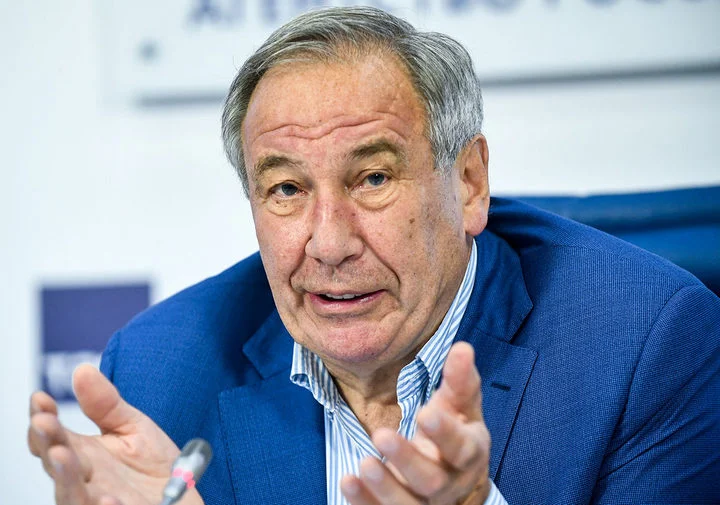 Шамиль Тарпищев: «Касаткина и Кудерметова – это здорово, что они обе вышли в четвертьфинал. Будет интересно посмотреть, чей стиль игры победит»