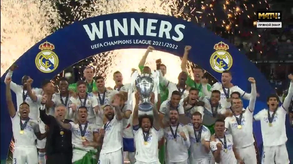 Марсело поднимал кубок Лиги чемпионов. Летом он уйдет из клуба Марсело поднимал кубок Лиги чемпионов. Летом он уйдет из клуба