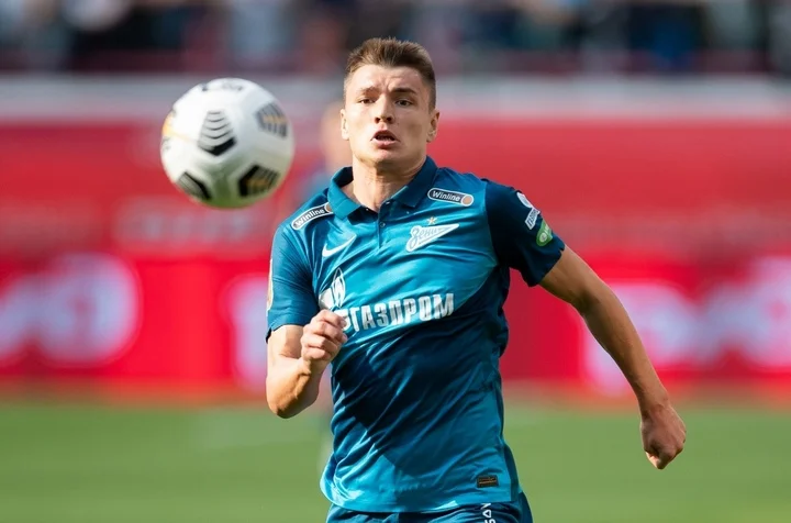 Андрей Мостовой опроверг слухи об уходе из «Зенита»: «Мне интересно, откуда это все вылезает» Андрей Мостовой опроверг слухи об уходе из «Зенита»: «Мне интересно, откуда это все вылезает»