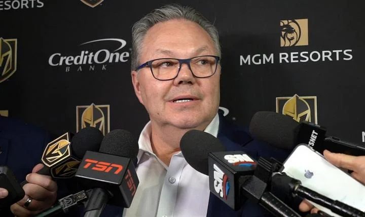 Генменеджер «Вегаса» Келли МакКриммон: «Мы способны лучше сохранить костяк нашего чемпионского состава, чем прошлые чемпионы» Генменеджер «Вегаса» Келли МакКриммон: «Мы способны лучше сохранить костяк нашего чемпионского состава, чем прошлые чемпионы»