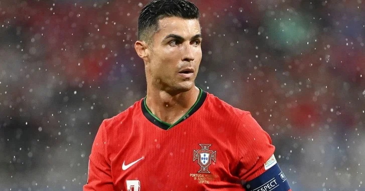 Мане о слезах Роналду и незабитом пенальти Словении: «Ты по-прежнему великий чемпион!»