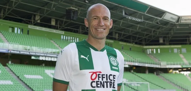 «Никогда не говори никогда». Роббен решил возобновить карьеру в родном клубе