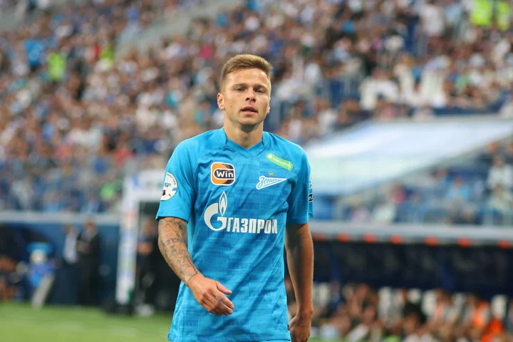 Сергей Веденеев: «Зенит» – единственный клуб, который ставит задачу – только первое место. Молодёжи в таких командах очень непросто пробиться в состав» Сергей Веденеев: «Зенит» – единственный клуб, который ставит задачу – только первое место. Молодёжи в таких командах очень непросто пробиться в состав»