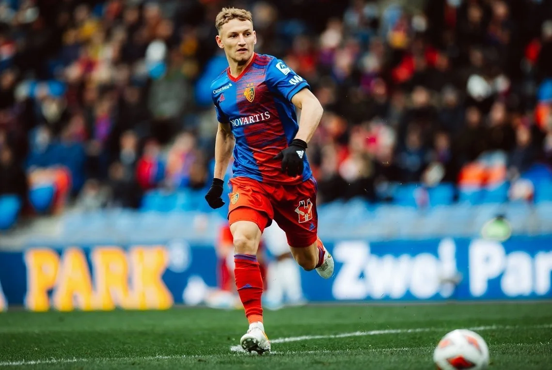 Чалов не попал в стартовый состав «Базеля» на матч с «Цюрихом» Чалов не попал в стартовый состав «Базеля» на матч с «Цюрихом»