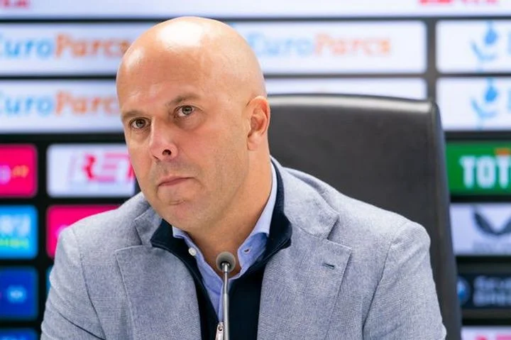 Арне Слот о возможном переходе в «Ливерпуль»: «Официально пока ничего не подтверждено. Ожидаю, что соглашение будет достигнуто» Арне Слот о возможном переходе в «Ливерпуль»: «Официально пока ничего не подтверждено. Ожидаю, что соглашение будет достигнуто»