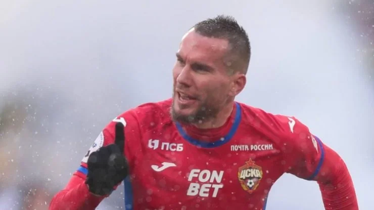 Снежная буря оживила Заболотного. ЦСКА впервые за полгода выиграл дома в РПЛ Снежная буря оживила Заболотного. ЦСКА впервые за полгода выиграл дома в РПЛ