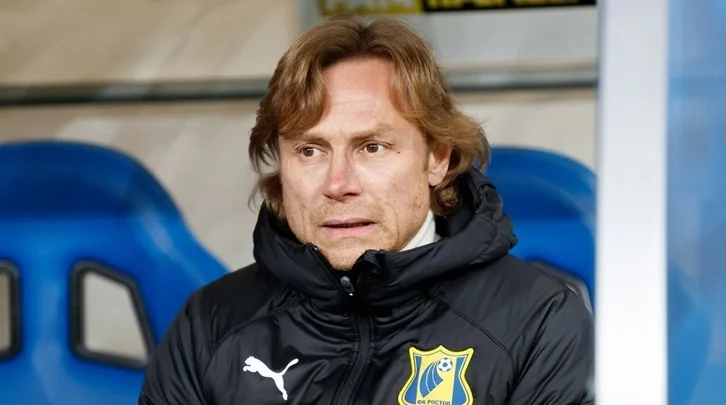 Карпин «Ростова» сделал 6 замен в матче первым в истории Российской Премьер Лиги Карпин «Ростова» сделал 6 замен в матче первым в истории Российской Премьер Лиги