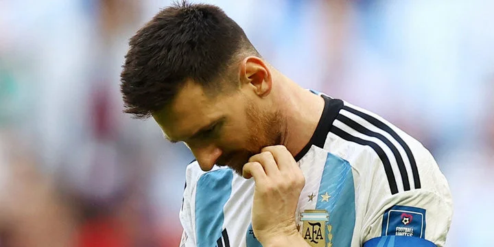 Диего Марадона-младший: «Месси и отца сравнивают те, кто не смотрит и не разбирается в футболе. Но я не хочу сразу ставить крест на Лео»